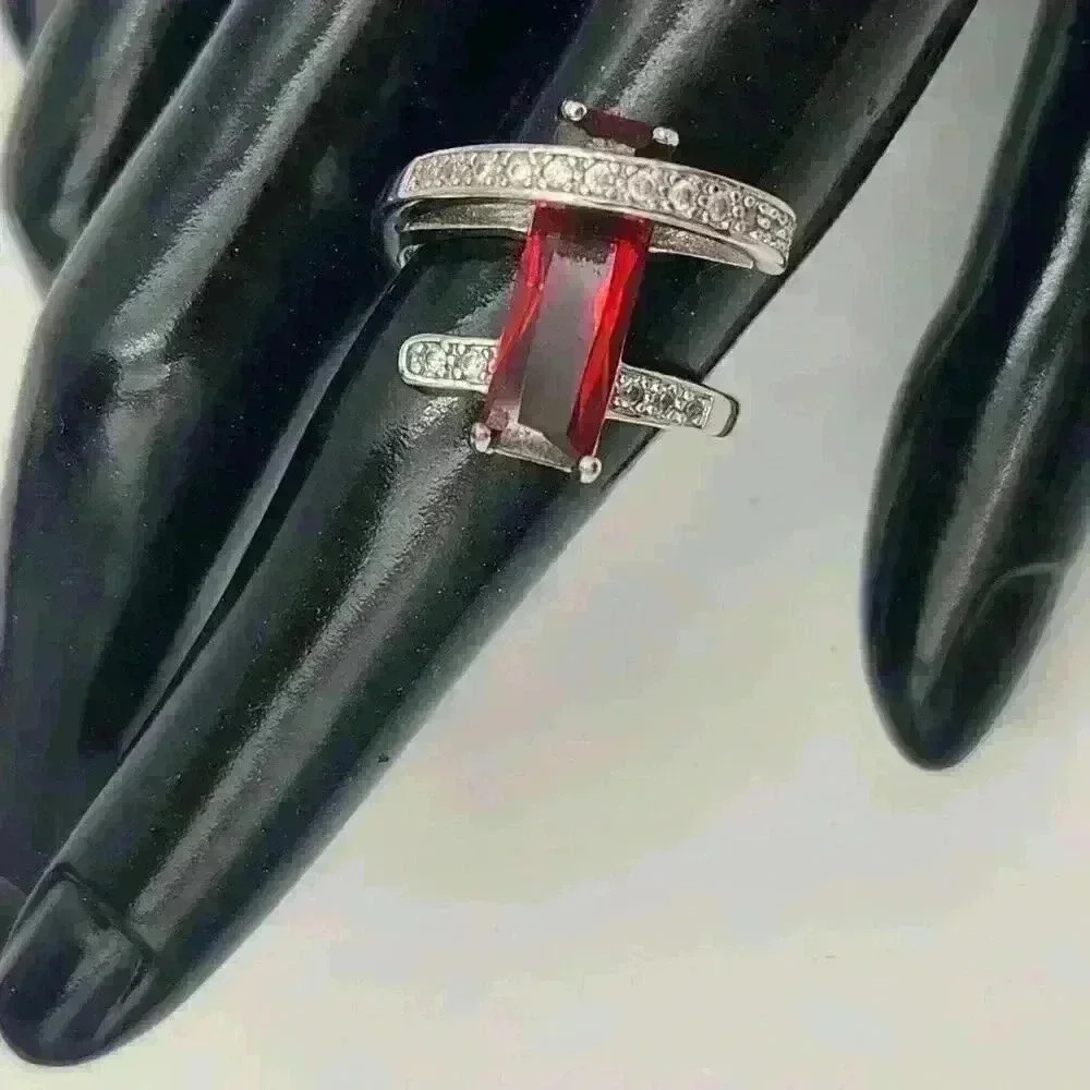 Unique Design Ruby & White Topaz 925 Sterling Silver Fashion Ring‎ Size 8 - Picture 10 of 11